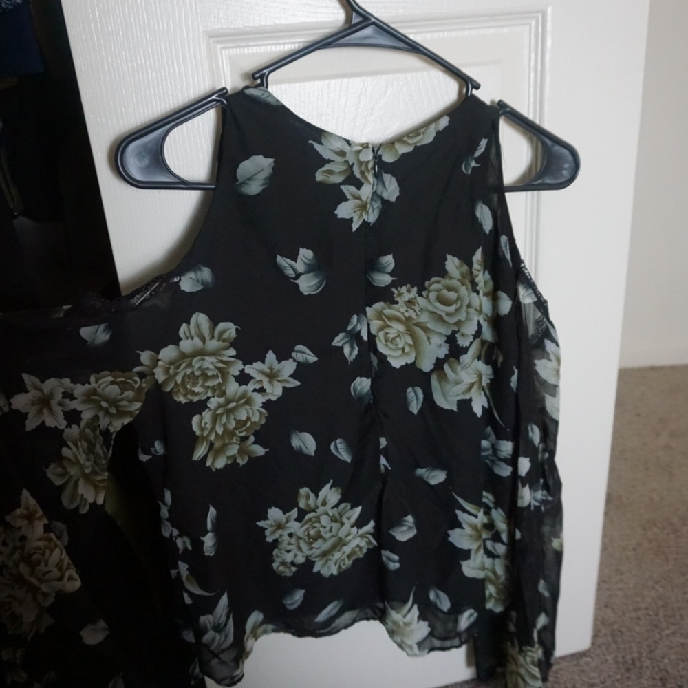 Off The Shoulder Blouse❤